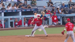 大谷翔平、第一打席で内野安打！続くパヘスが第１４号逆転２ランホームラン！！！！！！！！！！！！
