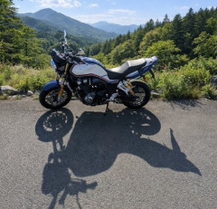 大型バイク欲しいけど、金が無いわ