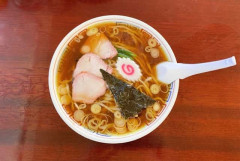 実際のところ醤油ラーメンってそんなに美味しくないよな & 醤油ラーメンの具が1つしか選べないとしたら