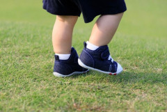 【悲報】日本の少子化、なぜか想定より15年も早く進んでしまう