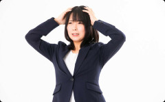 職場の自称おされさんな女性が私のことをグチグチ言ってくる。いやあんた30過ぎてその格好は見ていてこっちが恥ずかしくなるんだが…