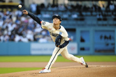 山本由伸 8回93球1失点 防御率2.68
