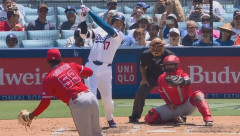 大谷翔平、第二打席でライト前ヒット！！！！！！！