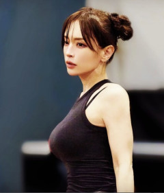 浜崎あゆみ、20歳ほど若くなり神々しくもなる（画像あり）