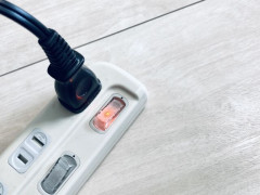 電源タップの交換目安、3～5年らしい