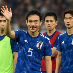 「長友だけが目立ちすぎ」「こんな事をさせる為に大事な一枠を？」長友佑都に違和感指摘する声 “盛り上げ隊長”の真意   #サッカー