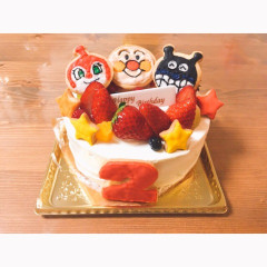 ２歳半の息子が言葉を覚え始めて楽しいけれど、ケーキの話題ばかりで、お菓子への固執が強すぎる。