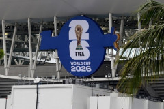 W杯会場のペットボトル持ち込み禁止から一転…FIFAが1本のみ許可を発表
