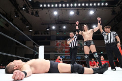 【画像】新日本プロレスさん、DDTのお笑いデスマッチに飲み込まれてしまうｗｗｗｗｗｗｗｗｗｗ
