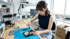 【いかんでしょ】HDD廃棄業者、やりたい放題