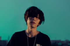 【悲報】X民、米津玄師さんをエイリアン的に描いた小説を投稿 → 本人「読みました」