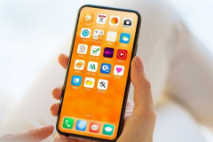 【総務省】スマホ普及率91.8％で「テレビ離れ」鮮明に 令和7年通信利用動向調査を公表