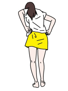 ケツがデカすぎる女さん、とんでもないスカートの履き方をするｗｗｗ
