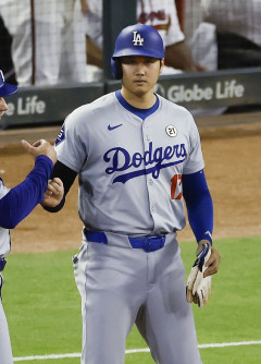 【衝撃】大谷翔平さん、途中交代しただけで敵地が大ブーイングｗｗｗｗｗｗｗｗｗｗ