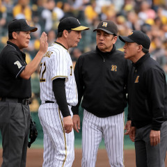 藤川球児監督が退場 7回表リプレー検証後に異議申し立て 和田コーチが代行(ﾁｭｯ   #阪神