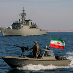 イランがホルムズ海峡封鎖を宣言   |  アメリカに攻撃されたからって