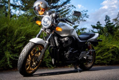 奈良県十津川村「この橋をバイクで走んなや！バイク通行禁止！」 ← とんでもないところをバイクで走行したアホがおる模様