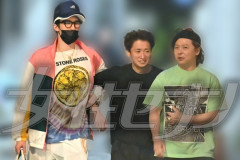 大野智、新タトゥーは左腕の手首までビッシリ　泥酔して道行く人に「こんにちは～」と挨拶、路上で一心不乱にダンス（画像あり）