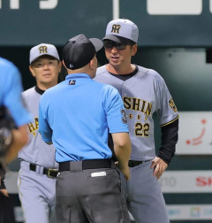 阪神・藤川球児監督に厳重注意と制裁金１０万円の処分　ＮＰＢが発表