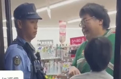 【動画あり】ホビおぢ、コンビニ店員に絡むｗｗｗｗｗｗｗｗｗｗｗｗｗｗｗｗｗｗｗｗｗｗｗｗ