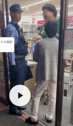 【動画】ホビおぢ、コンビニ店員に絡む
