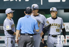 【悲報】NPB審判員「セーフに見えるが映像の明確さが足りなければそのままの判定で続行。ルール通り」ｗｗｗｗｗｗｗｗｗｗ