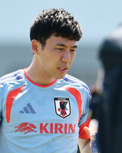 【悲報】主将・遠藤航さん、W杯初戦3日前に挨拶なしで代表離脱・・・・・・・・・