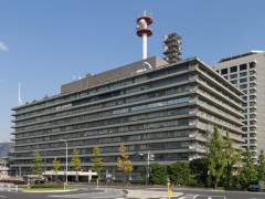 【困惑】国土交通省さん「トイレの待ち時間を男女平等にすべきだ」・・・・・・・・・