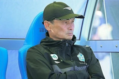 湘南ベルマーレが長澤徹監督の来季続投を発表　「さらに大きな景色を見られるよう全力を尽くします」