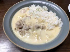 ご飯にビーフシチューかけます←まだわかる