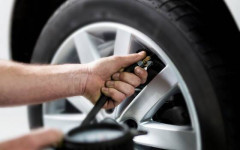 車の整備って自分でやる？