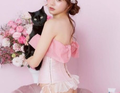 【画像】森香澄、お尻を出した写真も公開 『PEACH JOHN』で下着姿に ファン動揺と歓喜「さすが度胸が…」「お尻プリンですね」