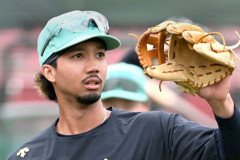【動画】オリックス・宗佑磨選手、ファンサが神すぎて現地ファン大歓喜ｗｗｗｗｗ