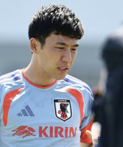 主将・遠藤航、全員に挨拶なしで離脱…　涙したDF渡辺「チームのことを一番に考えてやってきた選手」