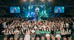 【悲報】Mrs.GREENAPPLEさん、イベントにグラドル集団を招待して物議wwwwwwwwww