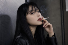 女が煙草吸うのはエモいとかいう最近の風潮