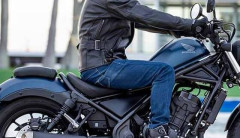 俺｢バイク乗ってるとお尻痛い｣　お前ら1｢シート柔らかくしろ！｣　お前ら2｢シート硬くしろ！｣←どっちが正解？