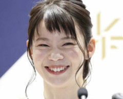 【朗報】美人すぎるアスリート高木菜那のスポブラ、エッッッッッッッッ