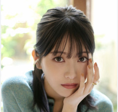 【動画あり】浜辺美波さん、撮影でミスしても可愛さで許されてしまう