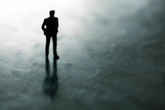 【朗報】知能が高い人ほど、ひとりで過ごそうとする傾向が強まることが判明ｗ