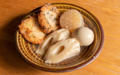 【悲報】東京名物ってホッピー・ちくわぶ・二郎の3つぐらいか？