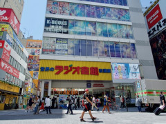 中国人「なぜ今のアキバはつまらないのか？」「シュタゲ、俺妹で憧れた古き良きアキバはもうない」