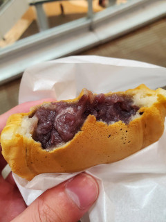 【画像】出来たての今川焼き、めちゃくちゃ美味い