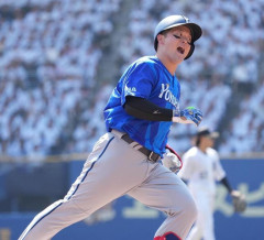 【DeNA】牧秀悟が欠場、４月に肉離れ起こした右足に違和感　相川監督「再発とならないよう」