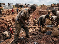 コンゴの紛争地域で産出された希少鉱物コルタンが中国で精錬…監視機能せず！