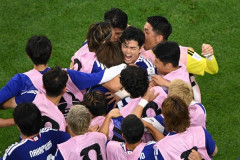 【W杯】小川の高いヘディングが鎌田に当たってゴール！日本代表の劇的同点弾に歓喜する関連チームスレまとめ