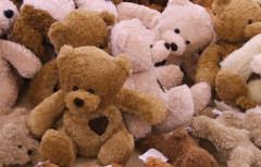【悲報】「ぬい活」が大流行！ぬいぐるみ業界が大盛り上がり！→これに対する“不都合な指摘”が話題に・・・