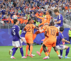 【歓喜】日本代表さん、W杯初戦でオランダ相手に終盤同点ドローｗｗｗｗｗｗｗｗｗｗ