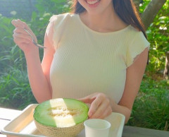 【画像】SNSで「とんでもない逸材」と話題！　正体は地方局の2年目女子アナ　「静岡県民が羨ましい」「美人」「すごいボリューム」と騒然