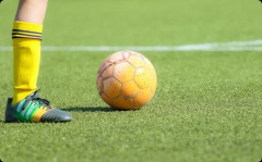 サッカーで、海外に比べて日本での選手の移籍の忌避感が強いのってなんでだろう？